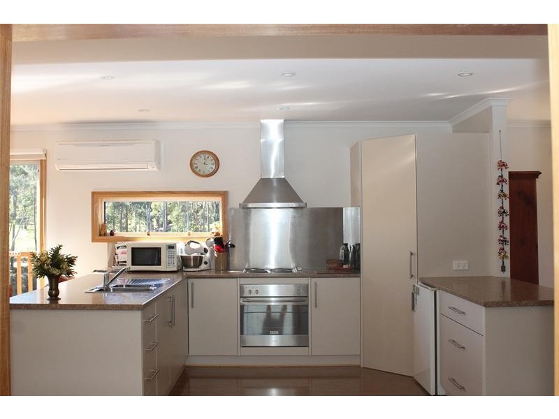 5c Glovers Road, Deep Bay TAS 7112