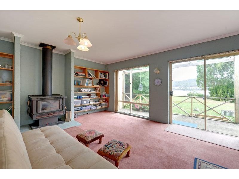 6713 Channel Highway, Deep Bay TAS 7112