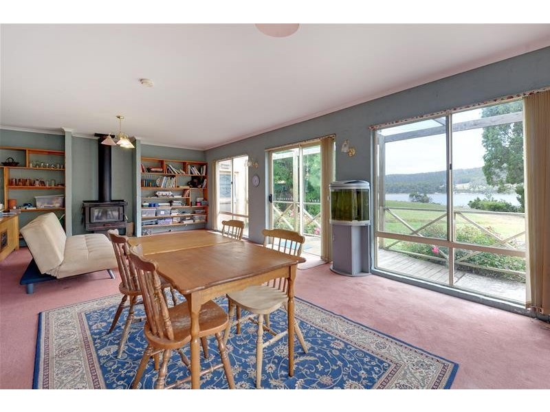 6713 Channel Highway, Deep Bay TAS 7112