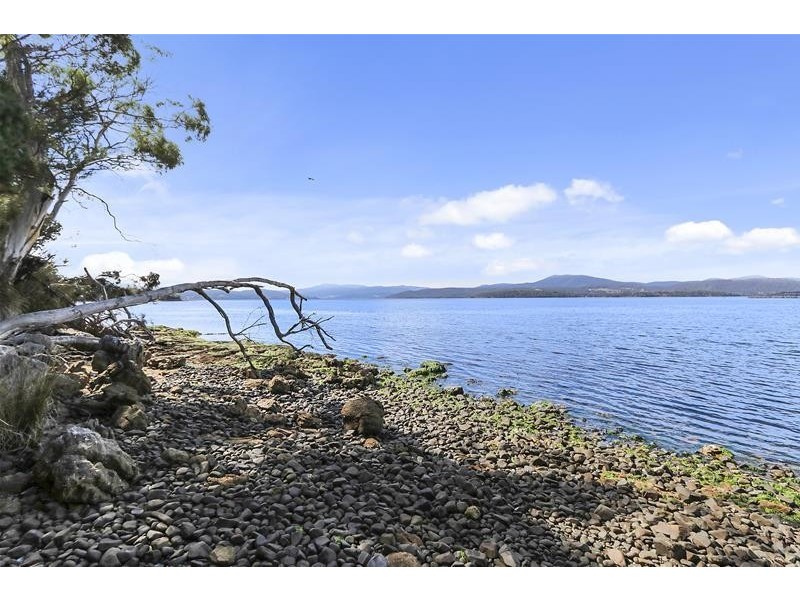 981 Esperance Coast Road, Surveyors Bay TAS 7116