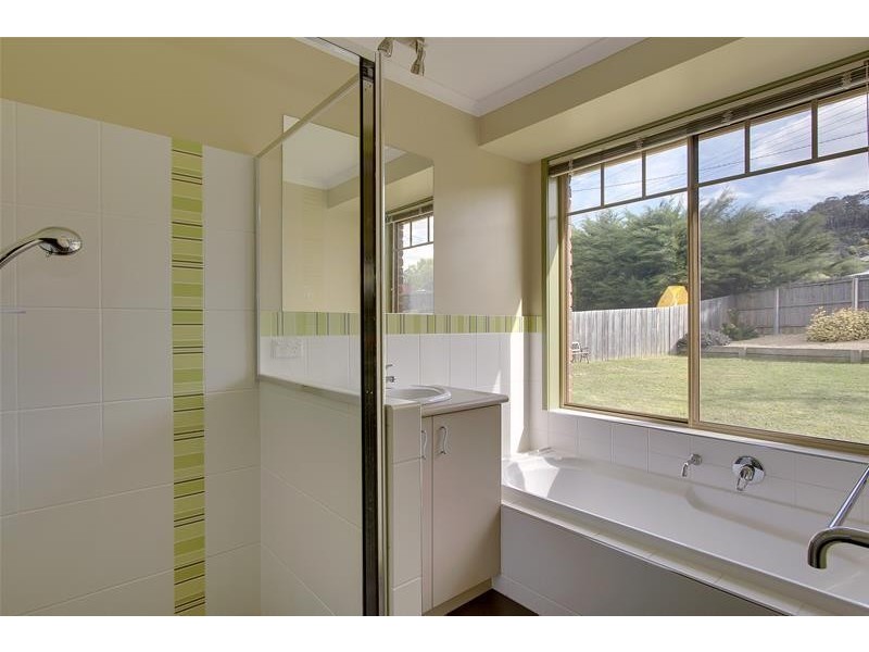 4 Old Apple Court, Huonville TAS 7109