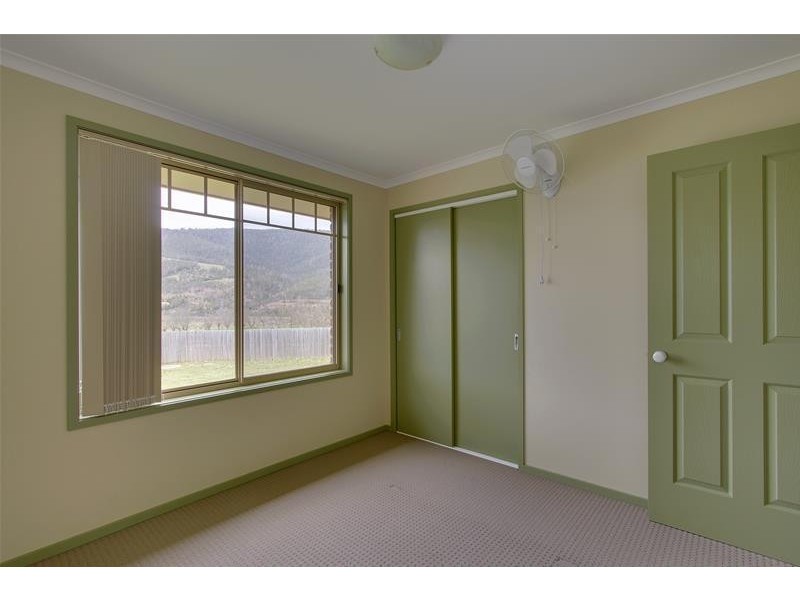 4 Old Apple Court, Huonville TAS 7109