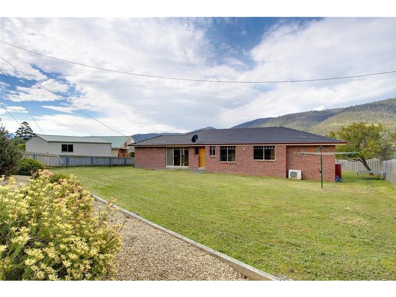 4 Old Apple Court, Huonville TAS 7109