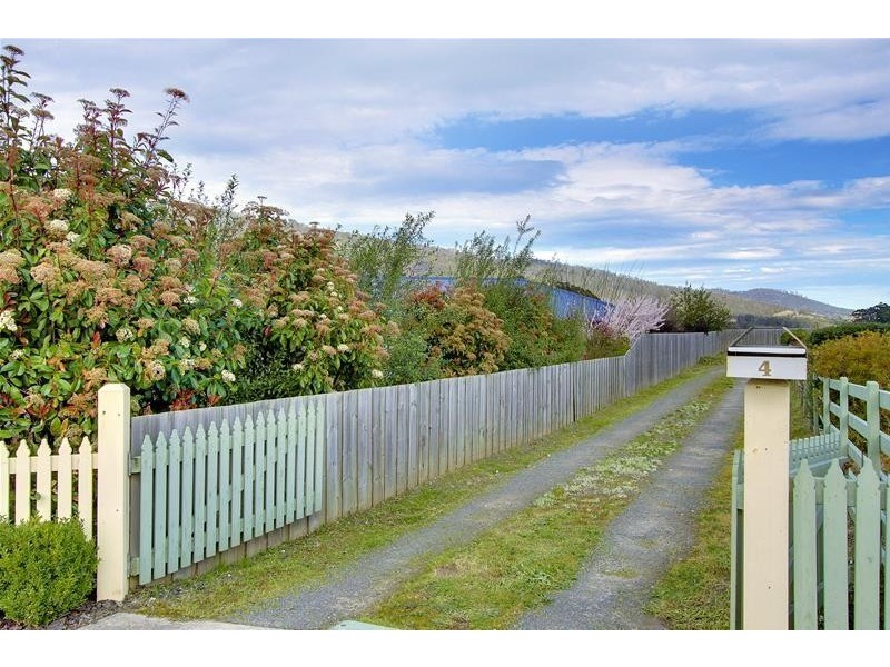 4 Old Apple Court, Huonville TAS 7109