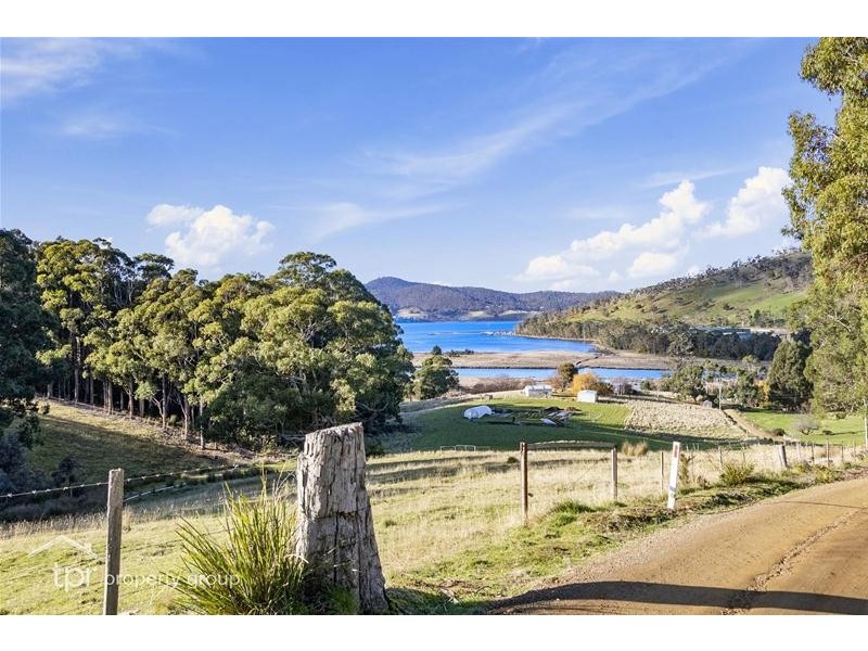 39 Crooke Street, Port Huon TAS 7116
