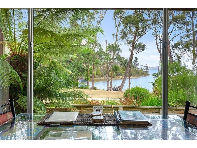 1 Crooked Tree Point, Nicholls Rivulet TAS 7112