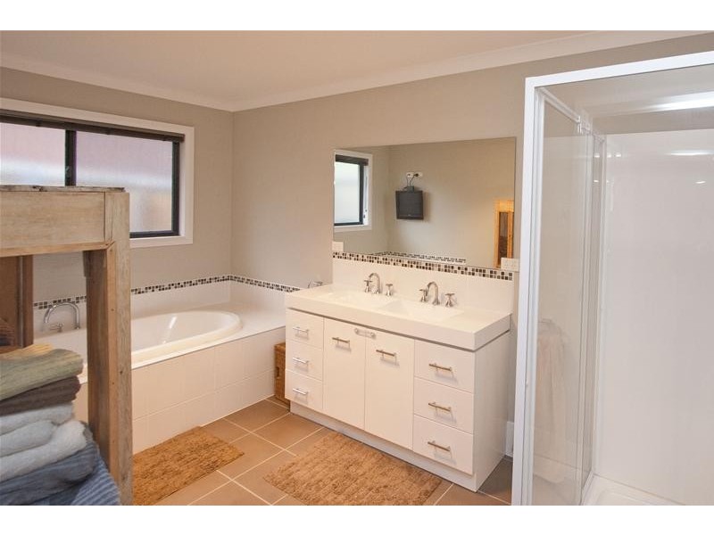 7 Beauty View Road, Huonville TAS 7109