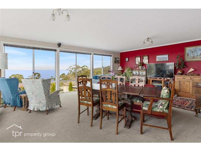 47 Tahune Crescent, Blackmans Bay TAS 7052