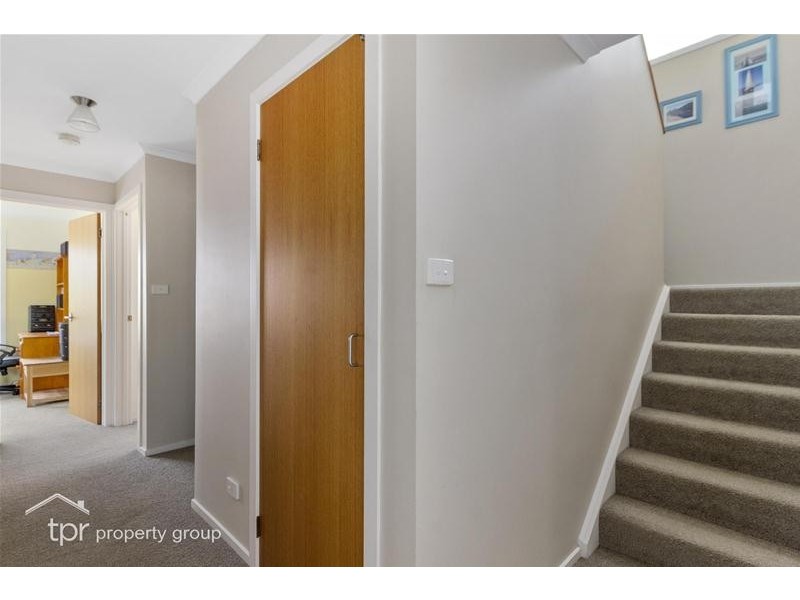 47 Tahune Crescent, Blackmans Bay TAS 7052