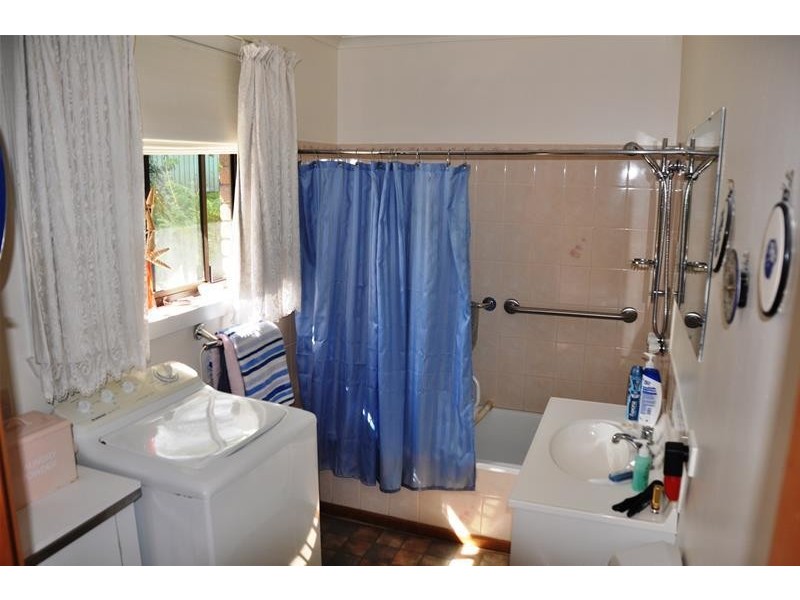 24 Arthur Street, Port Huon TAS 7116