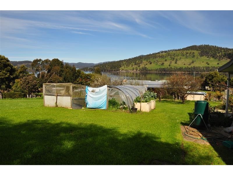 24 Arthur Street, Port Huon TAS 7116