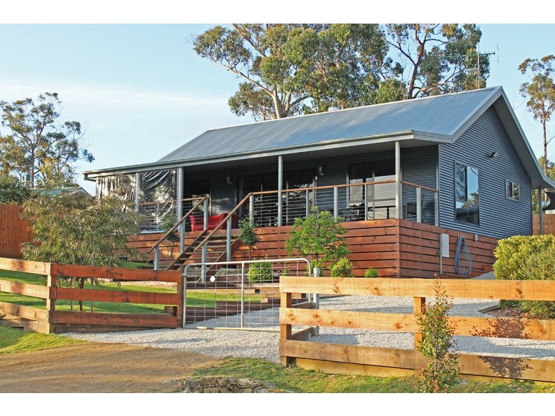 4 Sandrock Loop, Abels Bay TAS 7112