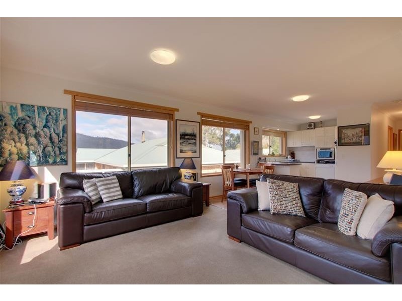 27 Frankcomb Street, Huonville TAS 7109