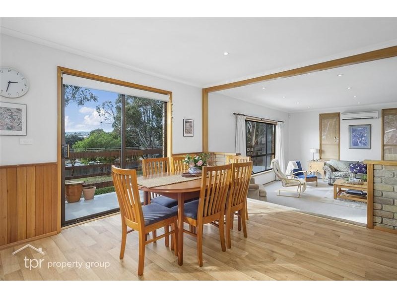 11 Hawthorn Drive, Kingston TAS 7050