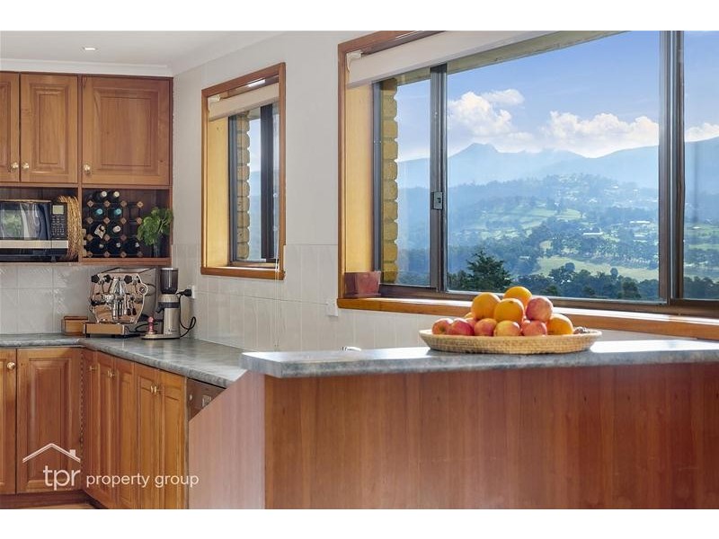 11 Hawthorn Drive, Kingston TAS 7050