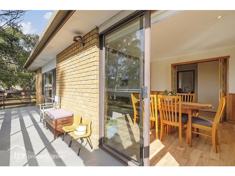 11 Hawthorn Drive, Kingston TAS 7050