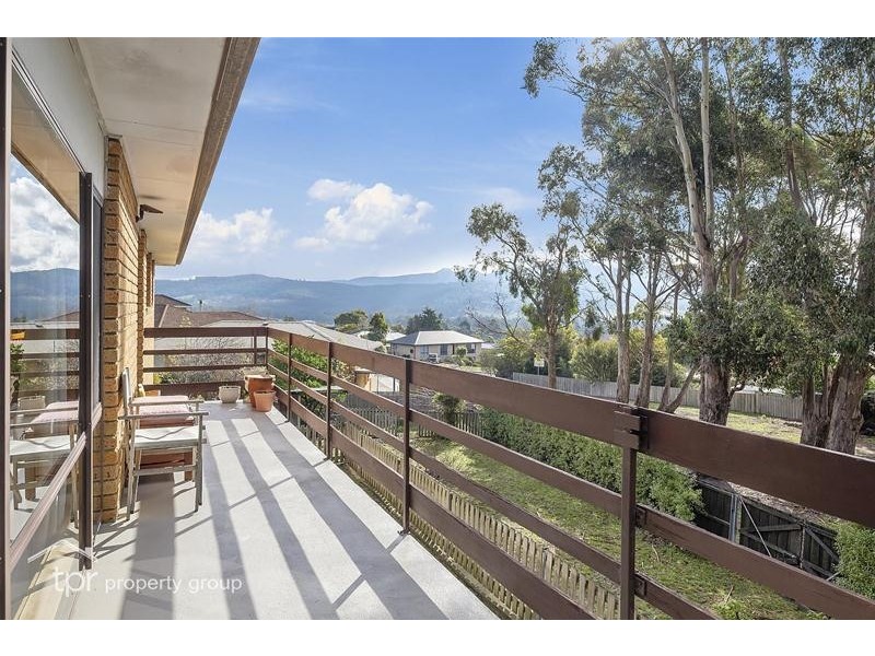 11 Hawthorn Drive, Kingston TAS 7050