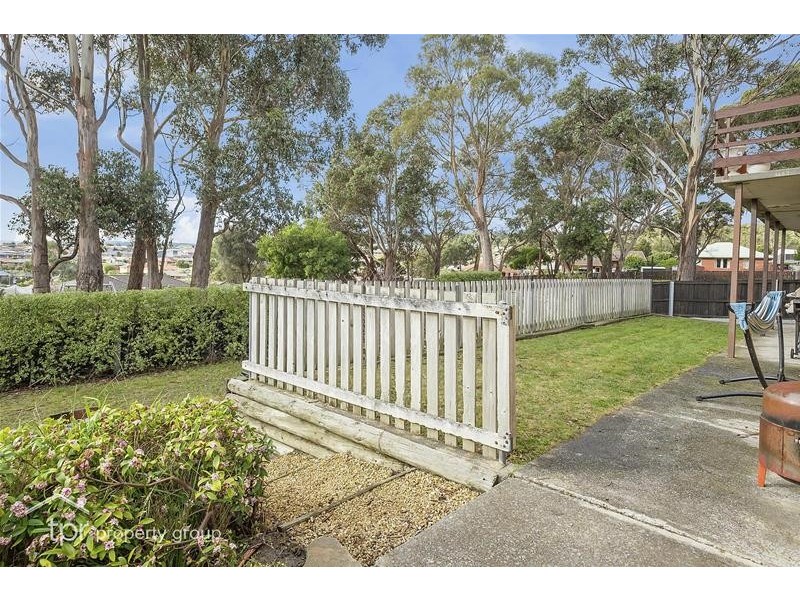 11 Hawthorn Drive, Kingston TAS 7050