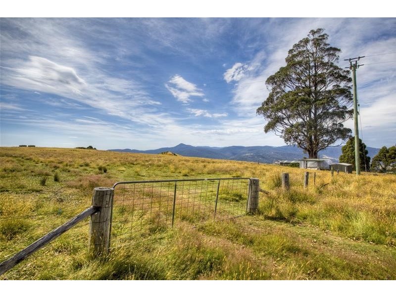 296 Cloverside Road, Lucaston TAS 7109