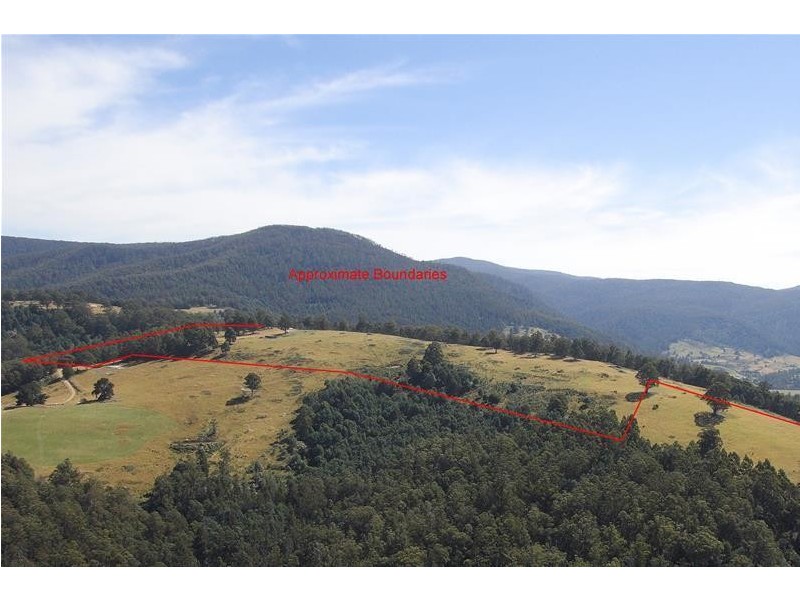 296 Cloverside Road, Lucaston TAS 7109