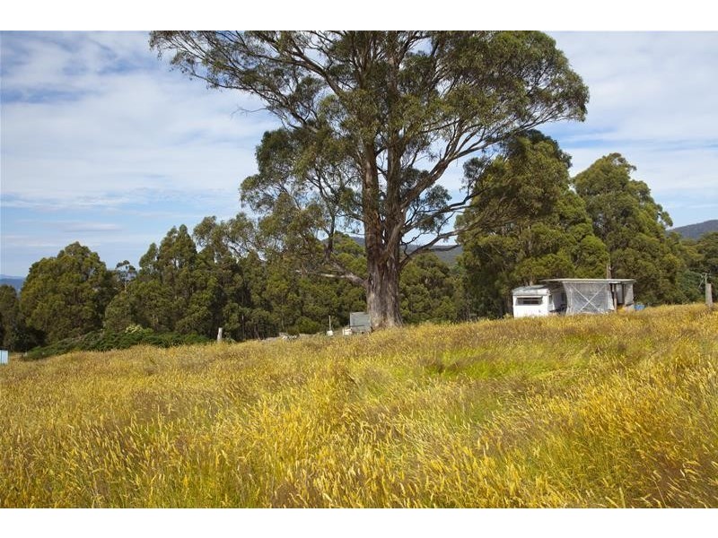 296 Cloverside Road, Lucaston TAS 7109