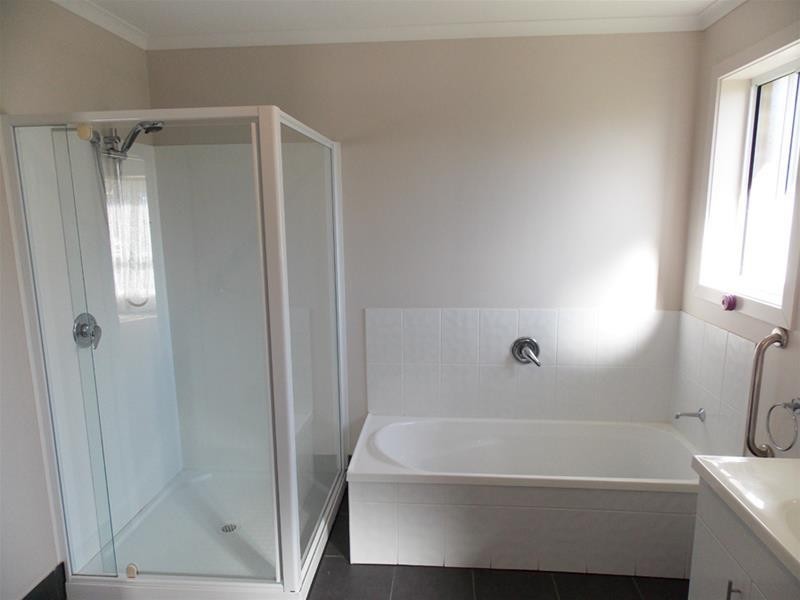 5/105 Main  Street, Huonville TAS 7109