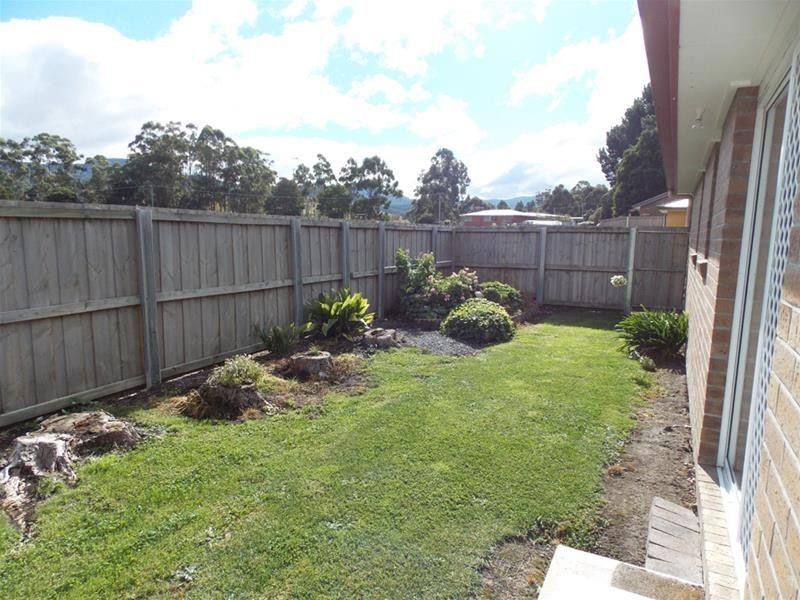 5/105 Main  Street, Huonville TAS 7109