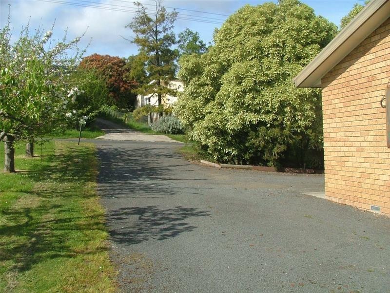 33 Knights Road, Huonville TAS 7109