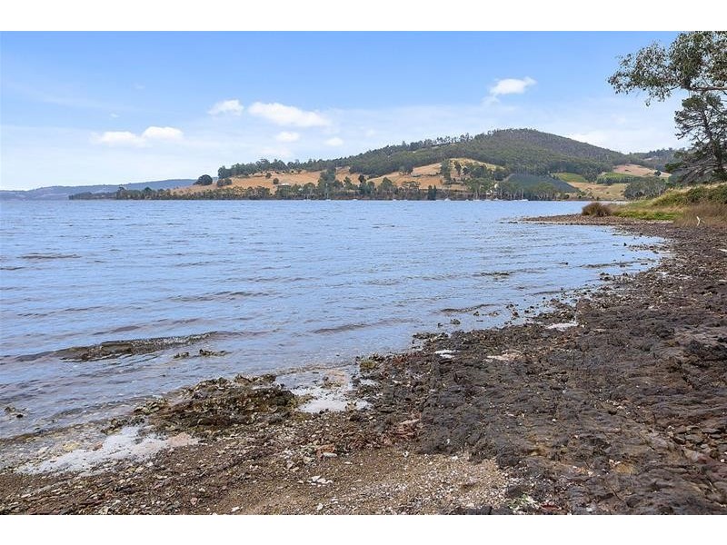 1 Crooked Tree Point, Nicholls Rivulet TAS 7112