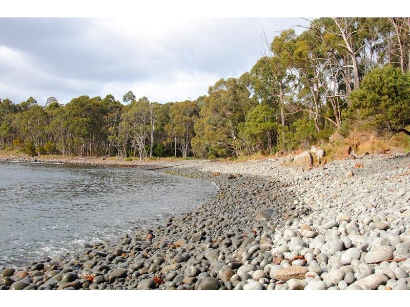 2 Lady Bay Road, Southport TAS 7109