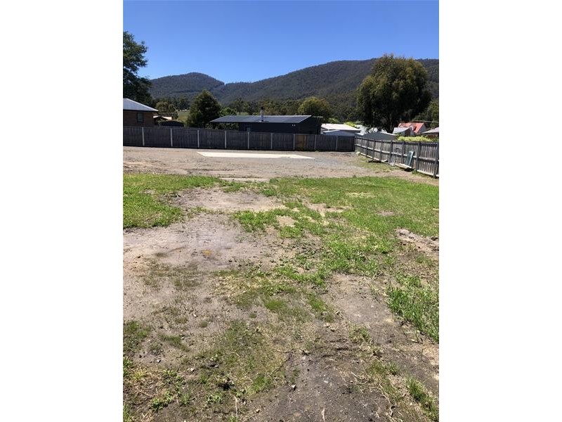 60B Sale Street, Huonville TAS 7109