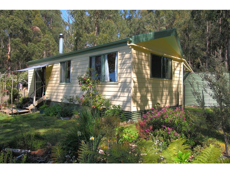 264 Police Point Road, Police Point TAS 7116