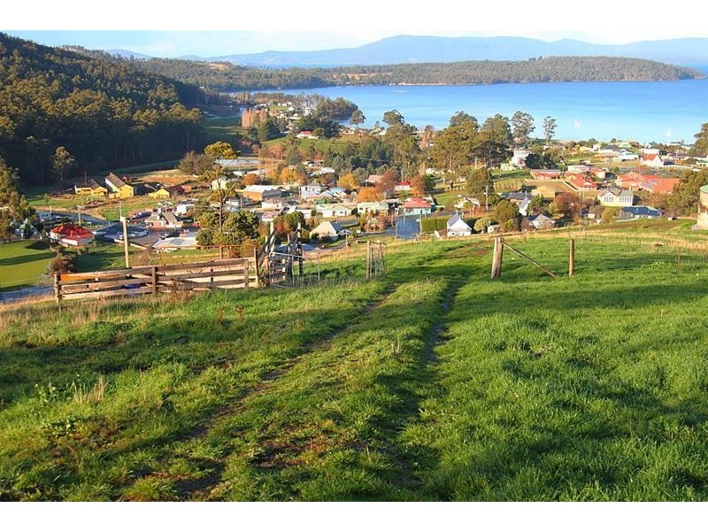 1 Girardin Way, Dover TAS 7117