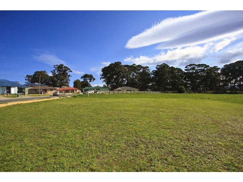 2 Plum Tree Close, Huonville TAS 7109