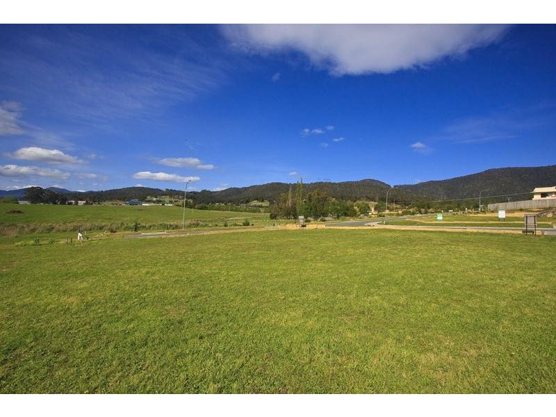 2 Plum Tree Close, Huonville TAS 7109