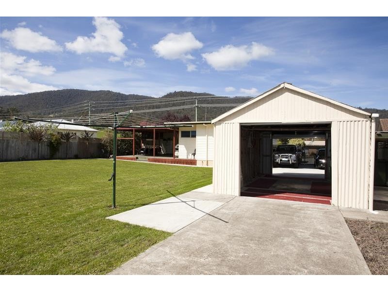 71 Sale Street, Huonville TAS 7109