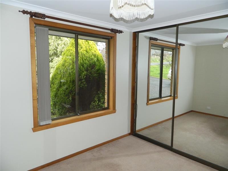 33 Knights Road, Huonville TAS 7109