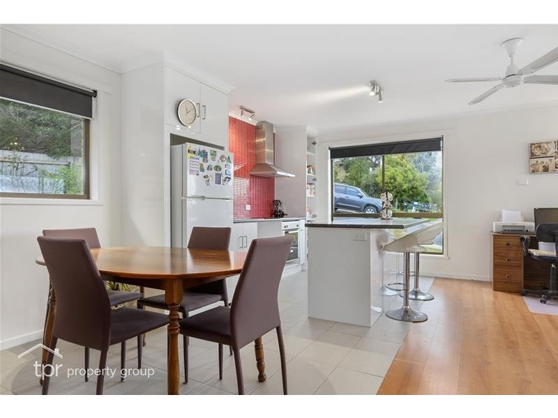 34 Tingira Road, Blackmans Bay TAS 7052