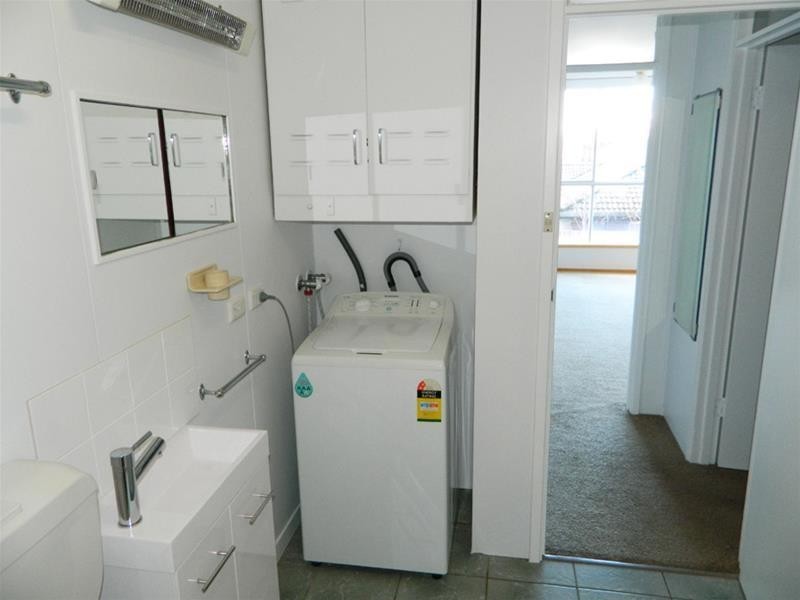 2/11 Byron Street, Sandy Bay TAS 7005