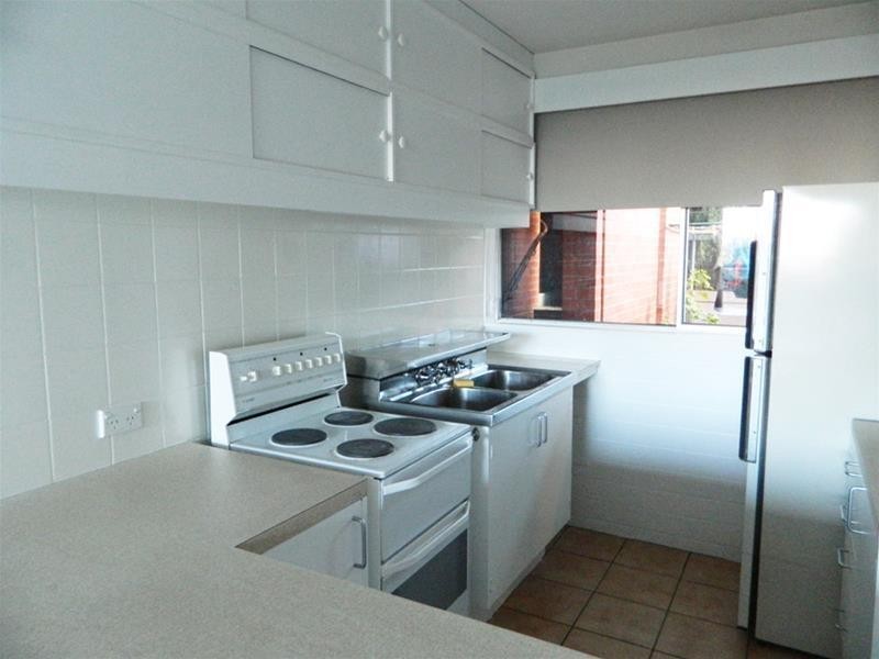 2/11 Byron Street, Sandy Bay TAS 7005