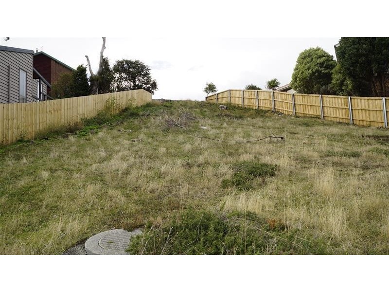 13 Judith Drive, Lenah Valley TAS 7008