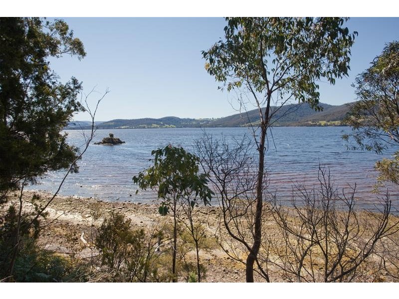 241 Esperance Coast Road, Surges Bay TAS 7116