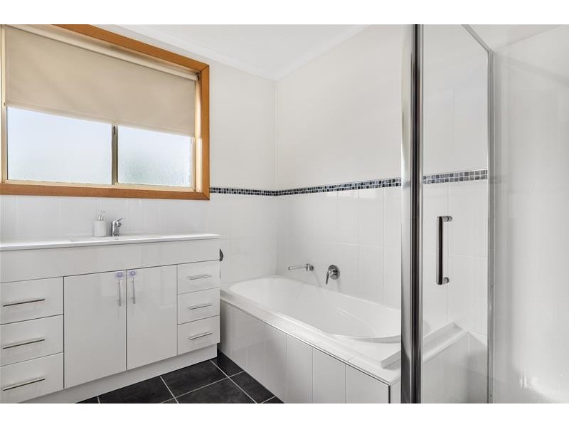 11 Wellington Street, Huonville TAS 7109