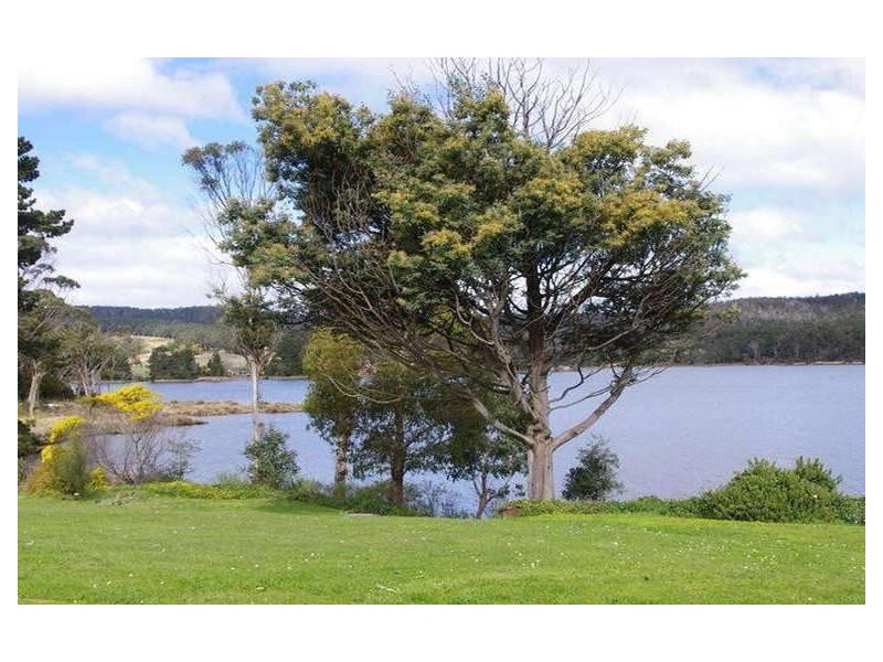 6703 Channel Highway, Deep Bay TAS 7112