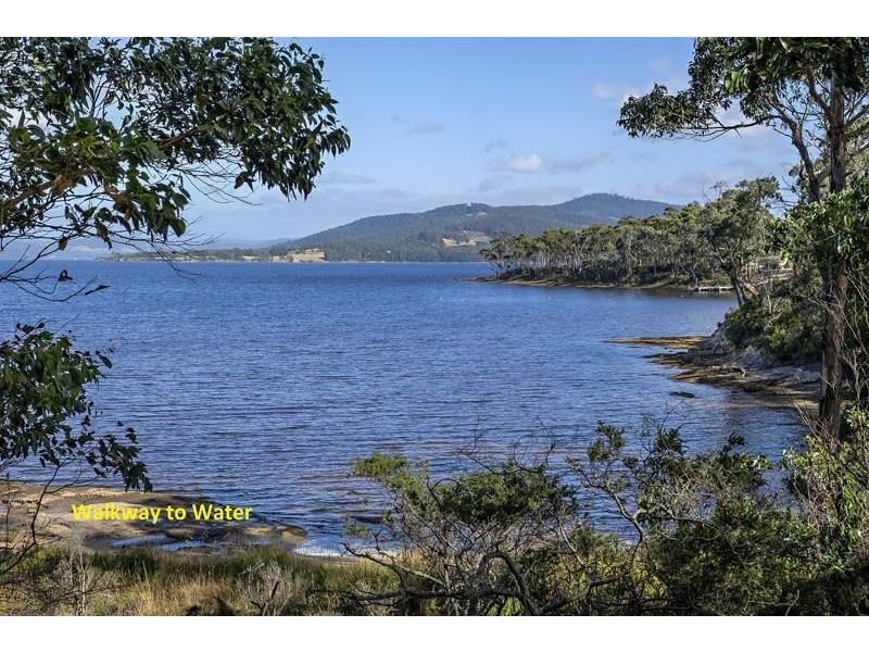 6 Sandrock Loop, Abels Bay TAS 7112