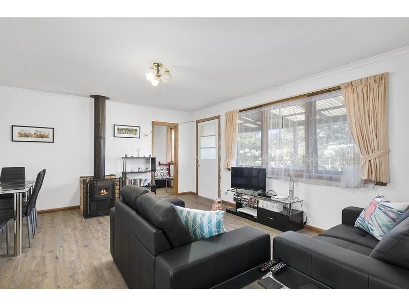 6 Sandrock Loop, Abels Bay TAS 7112