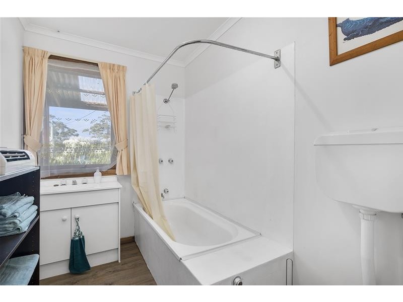 6 Sandrock Loop, Abels Bay TAS 7112