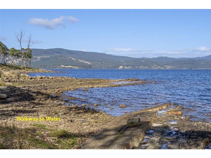 6 Sandrock Loop, Abels Bay TAS 7112