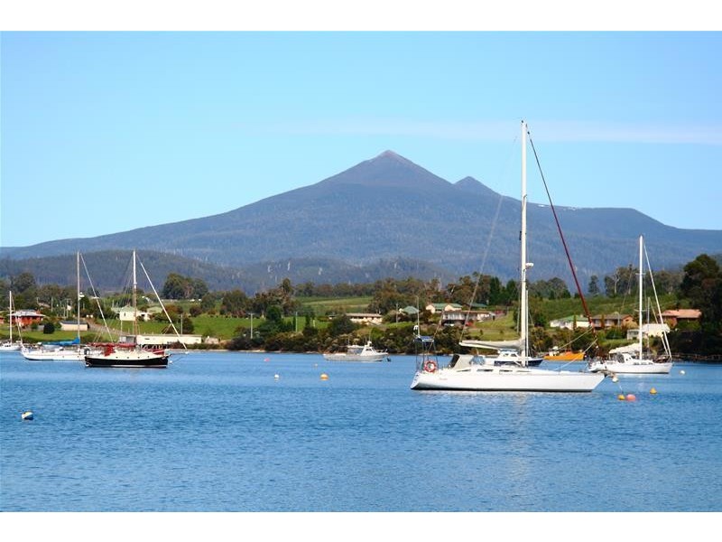 66 Bayview Road, Dover TAS 7117