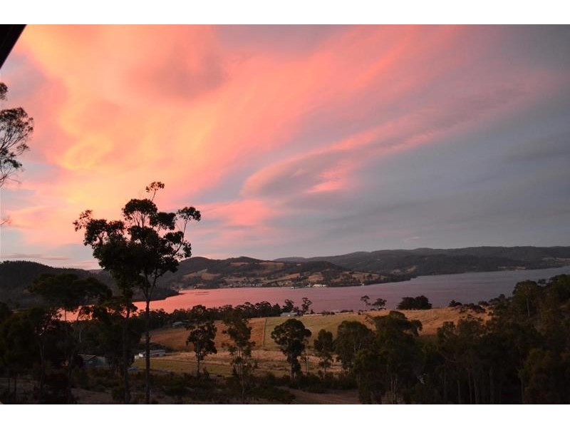 902B Cygnet Coast Road, Wattle Grove TAS 7109